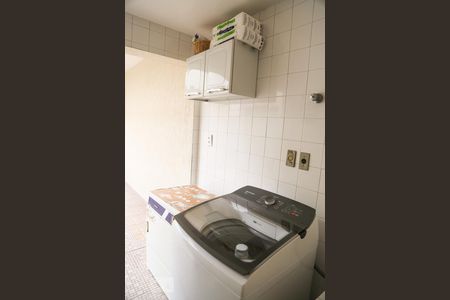 Casa à venda com 280m², 3 quartos e 2 vagasLavanderia