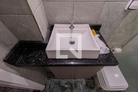 Apartamento à venda com 99m², 2 quartos e sem vagaBanheiro