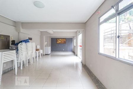 Apartamento para alugar com 60m², 2 quartos e 2 vagas