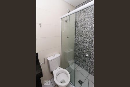 banheiro de apartamento para alugar com 2 quartos, 42m² em Quarta Parada, São Paulo