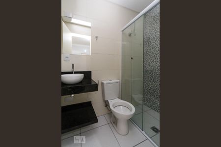 Banheiro de apartamento para alugar com 2 quartos, 42m² em Quarta Parada, São Paulo