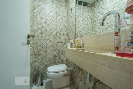 Casa para alugar com 230m², 3 quartos e 2 vagas Casa para alugar com 230m², 3 quartos e 2 vagasLavabo