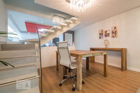 Sala de casa para alugar com 3 quartos, 230m² em Vila Cordeiro, São Paulo