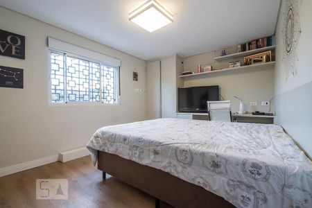 Casa para alugar com 230m², 3 quartos e 2 vagas Casa para alugar com 230m², 3 quartos e 2 vagasQuarto 2