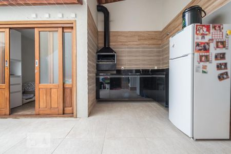 Casa para alugar com 230m², 3 quartos e 2 vagas Casa para alugar com 230m², 3 quartos e 2 vagasQuintal