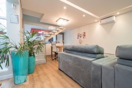 Sala de casa para alugar com 3 quartos, 230m² em Vila Cordeiro, São Paulo