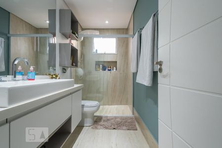 Casa para alugar com 230m², 3 quartos e 2 vagas Casa para alugar com 230m², 3 quartos e 2 vagasBanheiro Suíte