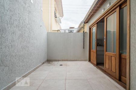 Casa para alugar com 230m², 3 quartos e 2 vagas Casa para alugar com 230m², 3 quartos e 2 vagasQuintal