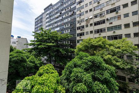 Vista da Sala de apartamento para alugar com 3 quartos, 96m² em Leblon, Rio de Janeiro