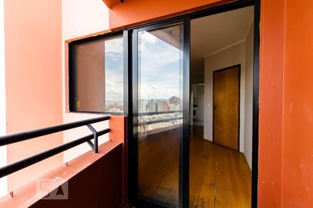 Apartamento à venda com 80m², 3 quartos e 1 vagaSacada