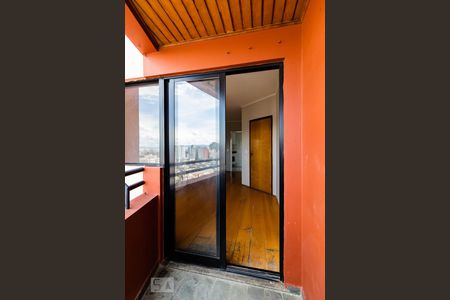 Apartamento à venda com 80m², 3 quartos e 1 vagaSacada