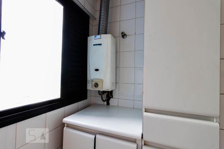 Apartamento à venda com 80m², 3 quartos e 1 vagaÁrea de Serviço