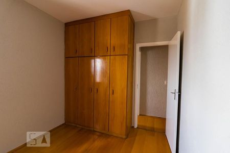 Apartamento à venda com 80m², 3 quartos e 1 vagaQuarto 2
