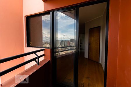 Apartamento à venda com 80m², 3 quartos e 1 vagaSacada