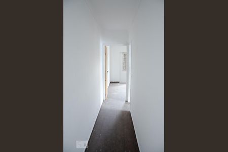 Corredor quartos de casa à venda com 3 quartos, 200m² em Jardim Guanca, São Paulo