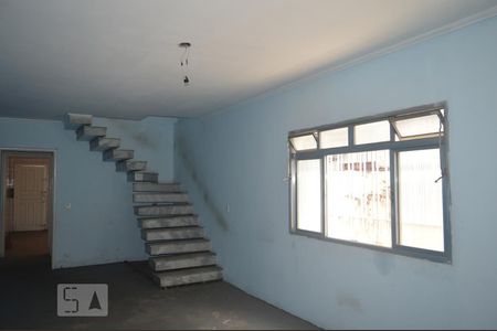 Sala de casa para alugar com 3 quartos, 200m² em Jardim Guanca, São Paulo