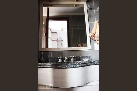 Apartamento à venda com 132m², 3 quartos e 2 vagasBanheiro da Suíte 2