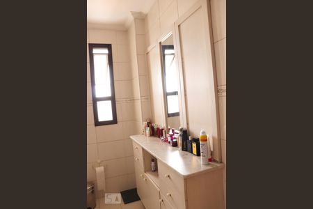 Banheiro da Suíte 1 de apartamento à venda com 3 quartos, 132m² em Parque das Nações, Santo André