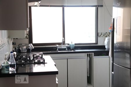 Apartamento à venda com 132m², 3 quartos e 2 vagasCozinha