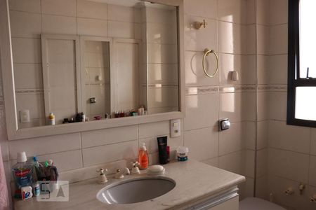 Banheiro da Suíte 1 de apartamento à venda com 3 quartos, 132m² em Parque das Nações, Santo André