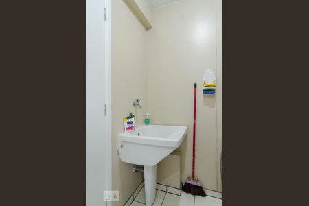 Apartamento à venda com 60m², 2 quartos e 2 vagasÁrea de serviço