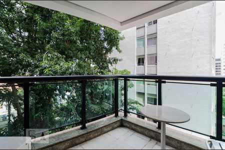 Apartamento à venda com 60m², 2 quartos e 2 vagasVaranda da Sala