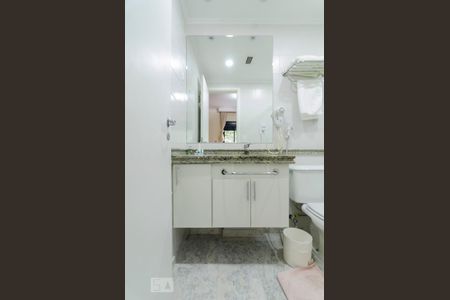 Apartamento à venda com 60m², 2 quartos e 2 vagasBanheiro do Quarto 1