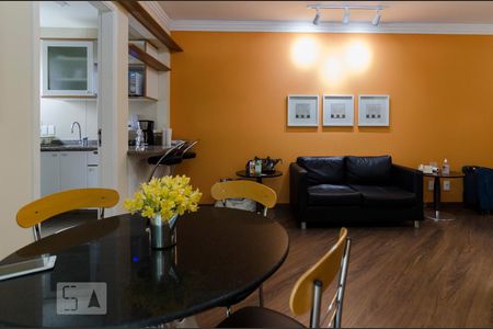 Apartamento à venda com 60m², 2 quartos e 2 vagasSala