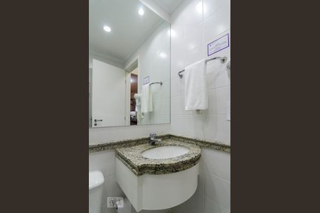 Apartamento à venda com 60m², 2 quartos e 2 vagasBanheiro