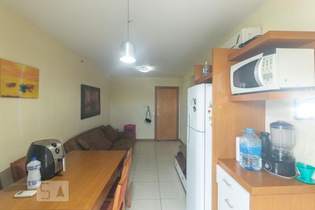 Sala de apartamento para alugar com 1 quarto, 50m² em Recreio dos Bandeirantes, Rio de Janeiro