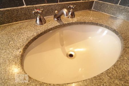 Apartamento à venda com 110m², 3 quartos e 2 vagasBanheiro da Suíte