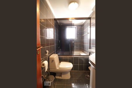 Apartamento à venda com 110m², 3 quartos e 2 vagasBanheiro da Suíte