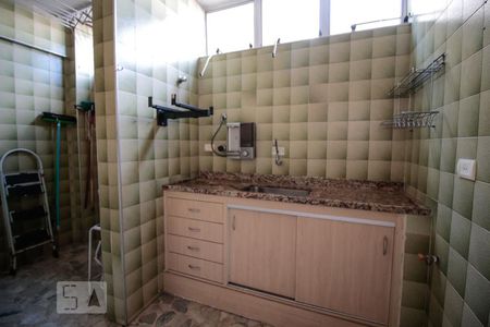 cozinha de apartamento para alugar com 2 quartos, 57m² em Barra Funda, São Paulo