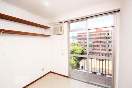 Quarto 1 de apartamento para alugar com 2 quartos, 78m² em Botafogo, Rio de Janeiro