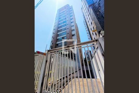 Apartamento para alugar com 62m², 2 quartos e 2 vagas Apartamento para alugar com 62m², 2 quartos e 2 vagasFachada