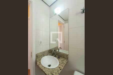 Apartamento para alugar com 62m², 2 quartos e 2 vagas Apartamento para alugar com 62m², 2 quartos e 2 vagasBanheiro