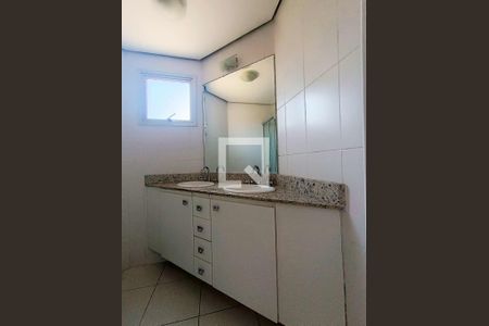 Apartamento para alugar com 62m², 2 quartos e 2 vagas Apartamento para alugar com 62m², 2 quartos e 2 vagasBanheiro Quarto 1