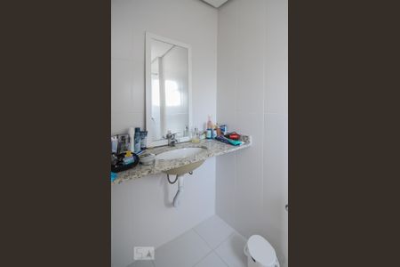 Apartamento para alugar com 60m², 2 quartos e 1 vaga Apartamento para alugar com 60m², 2 quartos e 1 vagaBanheiro da Suíte
