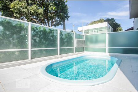 Apartamento para alugar com 60m², 2 quartos e 1 vaga Apartamento para alugar com 60m², 2 quartos e 1 vagaPiscina