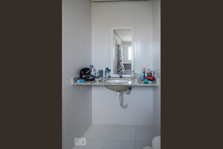 Apartamento para alugar com 60m², 2 quartos e 1 vaga Apartamento para alugar com 60m², 2 quartos e 1 vagaBanheiro da Suíte