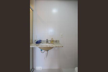 Apartamento para alugar com 60m², 2 quartos e 1 vaga Apartamento para alugar com 60m², 2 quartos e 1 vagaBanheiro