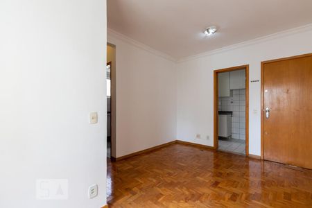 Sala de apartamento para alugar com 2 quartos, 65m² em Indianópolis, São Paulo