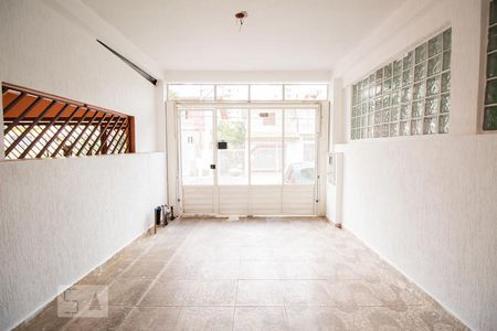 Casa à venda com 110m², 2 quartos e sem vaga Casa à venda com 110m², 2 quartos e sem vagaGaragem