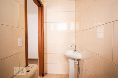 Casa à venda com 110m², 2 quartos e sem vaga Casa à venda com 110m², 2 quartos e sem vagaBanheiro da suíte 1