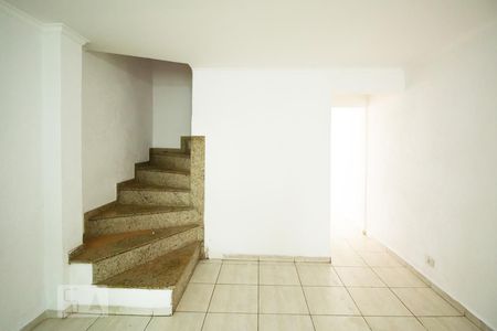 Sala de casa à venda com 2 quartos, 110m² em Vila Firmiano Pinto, São Paulo