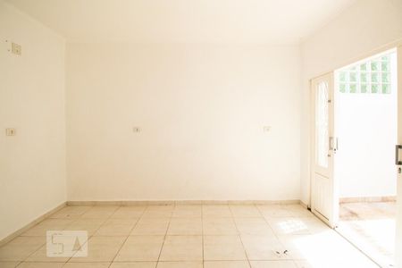 Casa à venda com 110m², 2 quartos e sem vaga Casa à venda com 110m², 2 quartos e sem vagaCozinha
