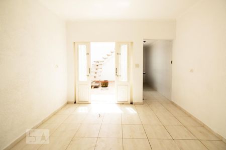 Casa à venda com 110m², 2 quartos e sem vaga Casa à venda com 110m², 2 quartos e sem vagaCozinha