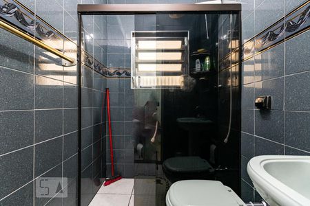 Casa à venda com 120m², 3 quartos e 2 vagas Casa à venda com 120m², 3 quartos e 2 vagasBanheiro