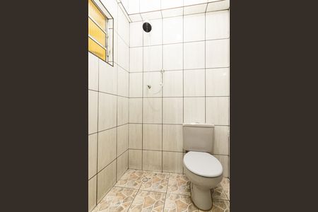 Casa à venda com 120m², 3 quartos e 2 vagas Casa à venda com 120m², 3 quartos e 2 vagasBanheiro de serviço