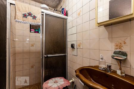 Casa à venda com 100m², 4 quartos e 2 vagasBanheiro casa 1